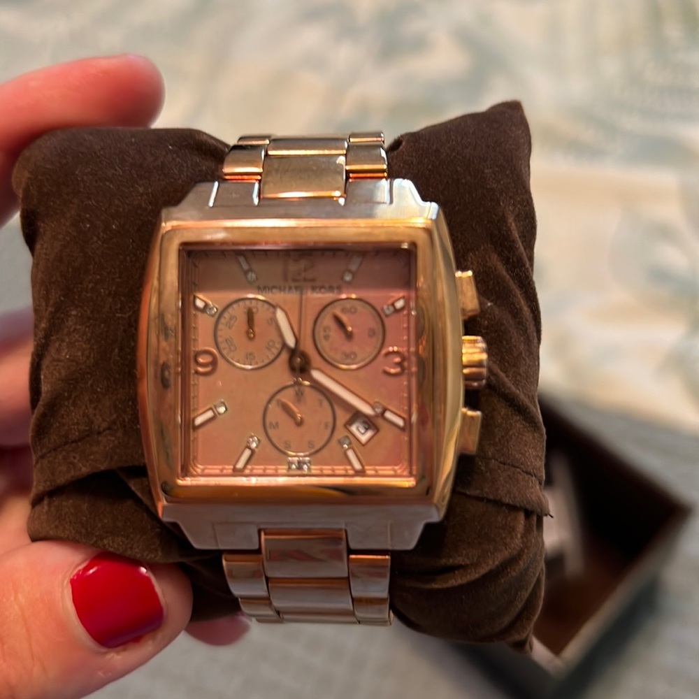 Brand new Michael Kors rose gold womens watch